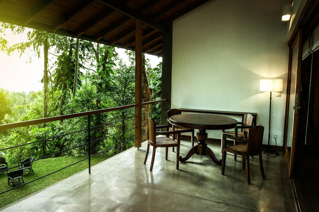 Kings Pavilion Luxury Hotel Kandy Bagian luar foto