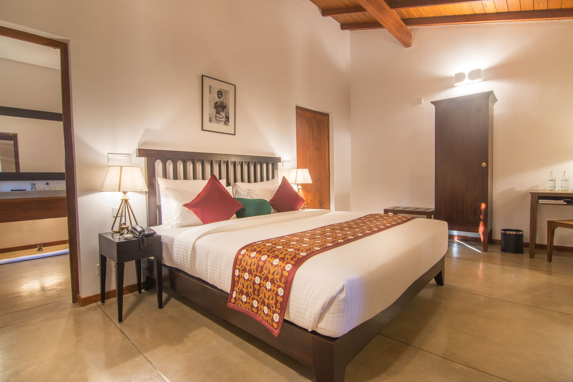 Kings Pavilion Luxury Hotel Kandy Bagian luar foto